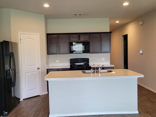 Building Photo - 21310 Orono Hts Trl