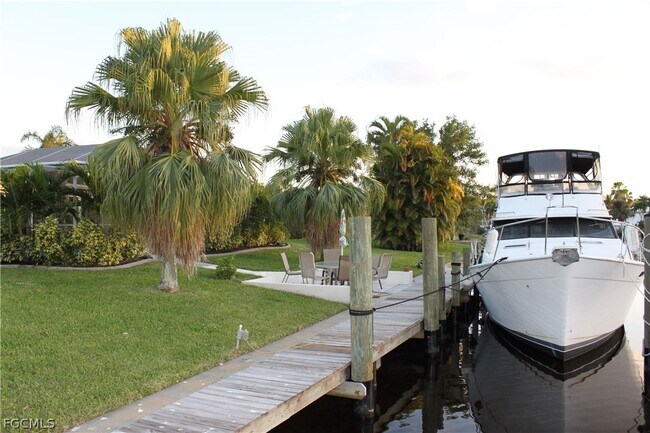 Building Photo - 5354 Coral Ave