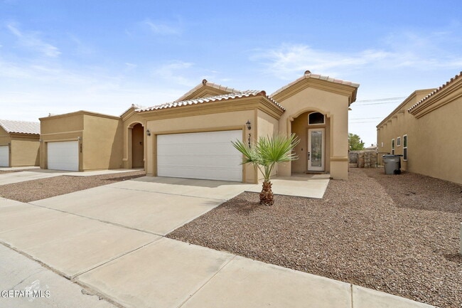 Building Photo - 3648 Grand Bahamas Dr