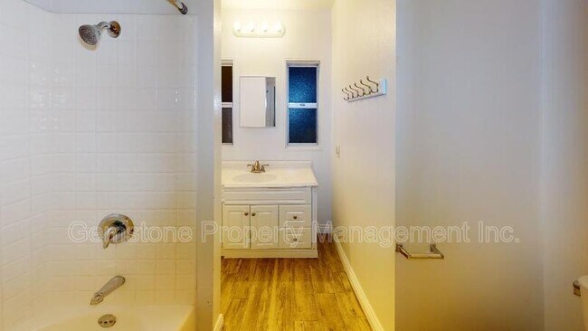 Building Photo - 5017 College Ave