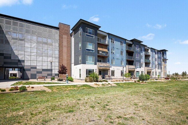 Building Photo - Updated 2 Bed / 2 Bath Corner Condo in Parker – Ground Level Convenience!