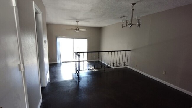 Building Photo - 4015 Apache Cir