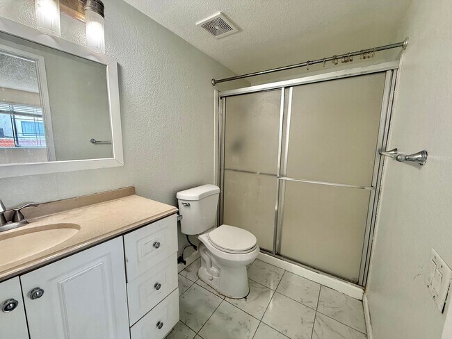 Building Photo - SOUTH SAN JOSE - Warm and Inviting condo in desirable neighborhood