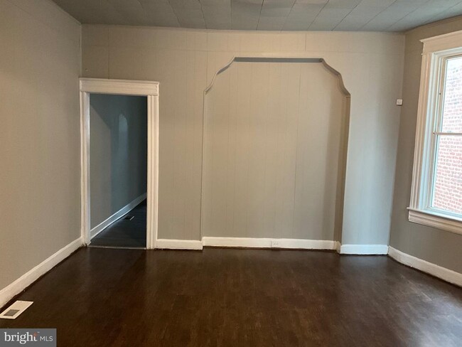 Building Photo - 416 N Hilton St