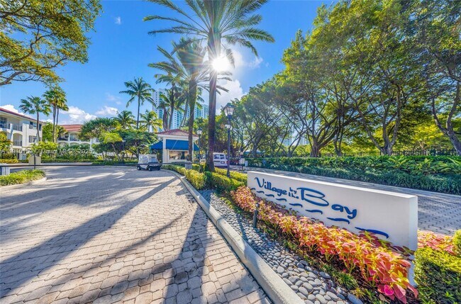 Building Photo - 3245 NE 184th St