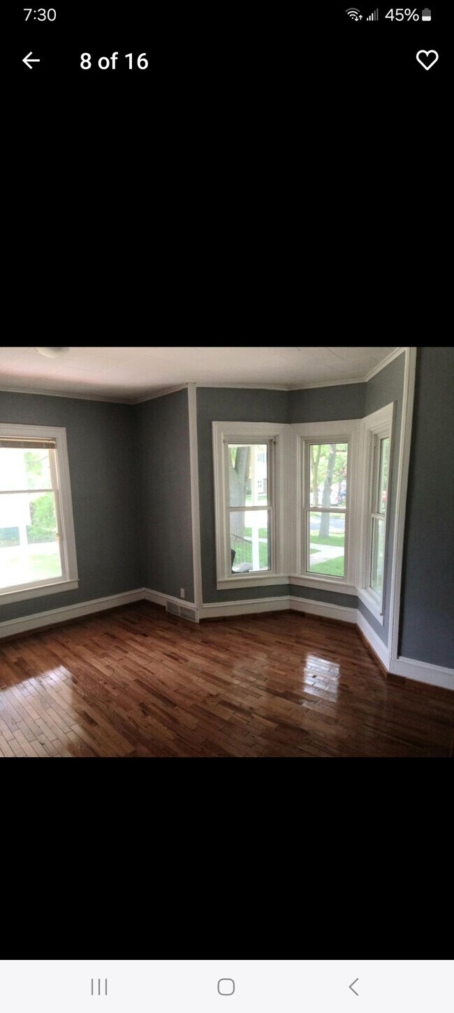 Building Photo - 116 N Kinney Ave