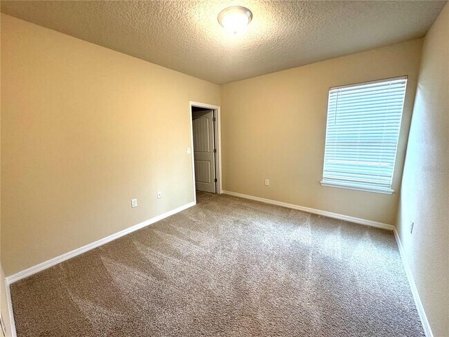 Building Photo - 10242 Sand Cay Dr