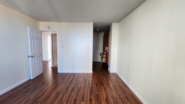 Building Photo - 280 Marin Blvd