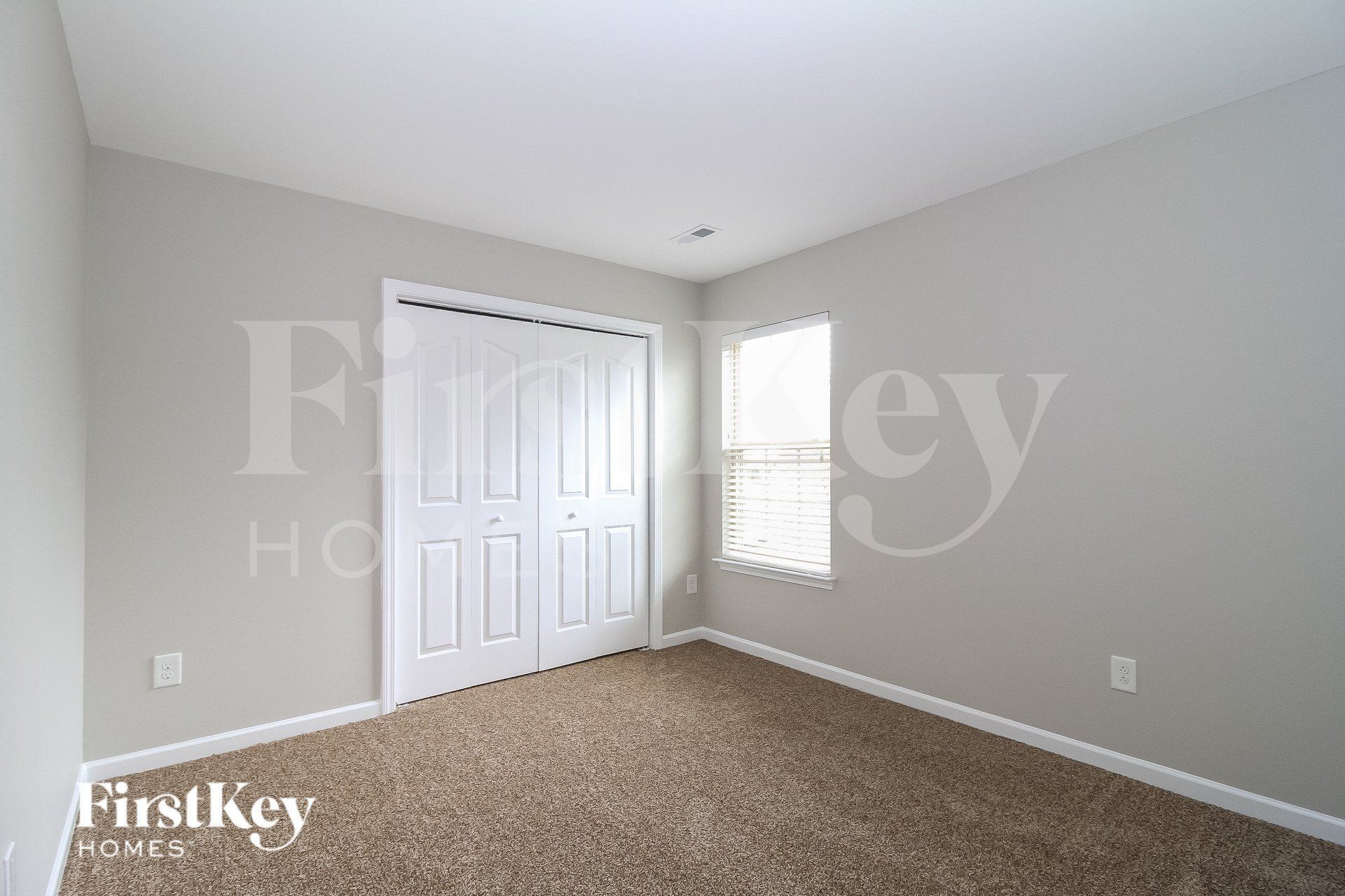 Building Photo - 111 Rosemont Ln