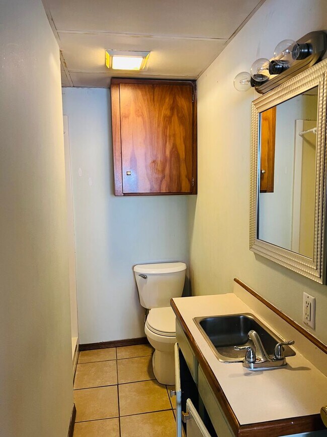 Primary Photo - 468 Colorado Ave