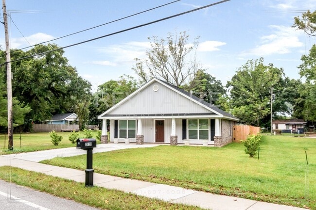 Building Photo - New Construction 3/2 Home in Heart of Mobile!