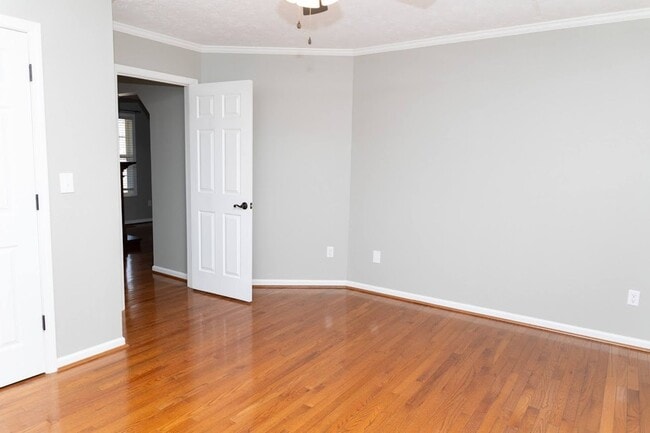 Building Photo - Beautiful!!!! Move in Ready!