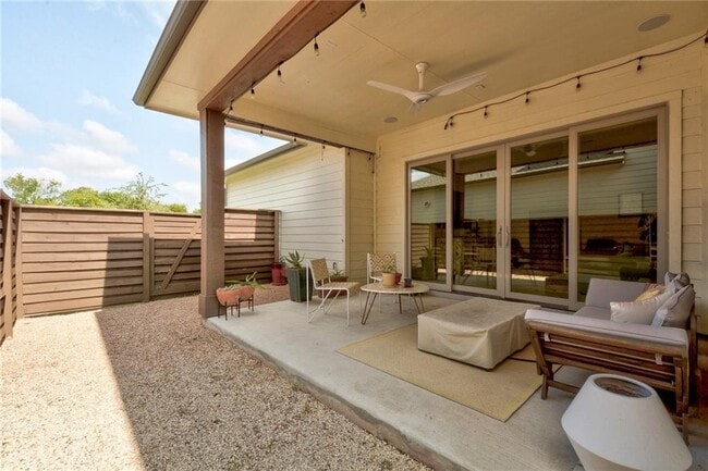 Building Photo - 1508 Arcilla St
