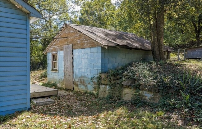 Building Photo - 15615 Hopewell Way