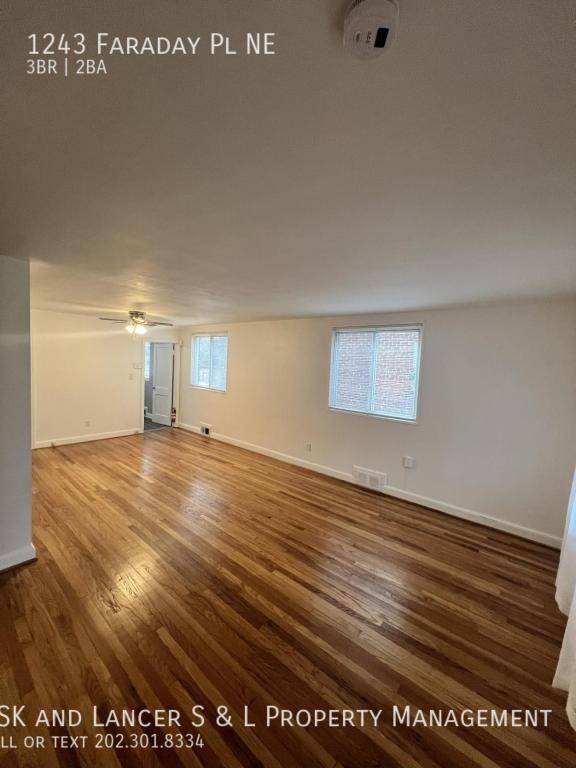 Building Photo - 1243 Faraday Pl NE