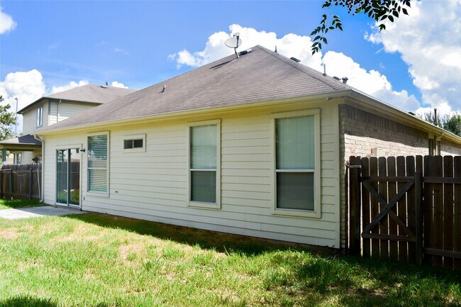 Building Photo - 1006 Addison Park Ln