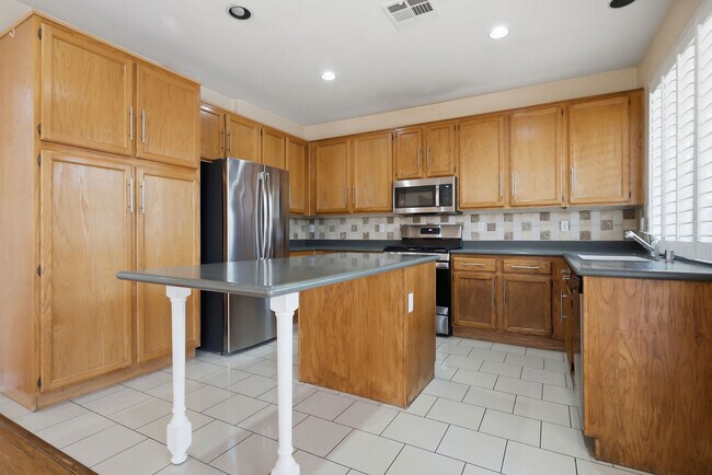 Building Photo - 4513 Long Horse Ct