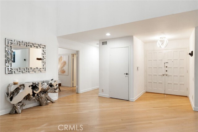 Building Photo - 1447 Kings Rd