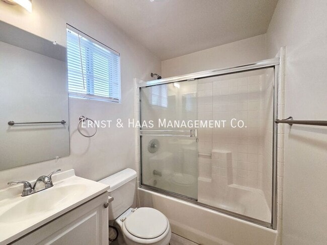 Building Photo - 5331 E The Toledo