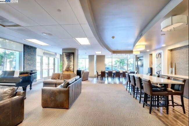 Building Photo - 38 N Almaden Blvd