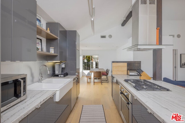 Building Photo - 12312 Charnock Rd