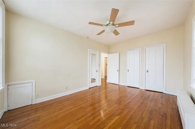Building Photo - 15610 Van Aken Blvd
