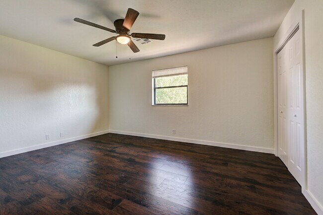 Building Photo - 8229 NW 115th St