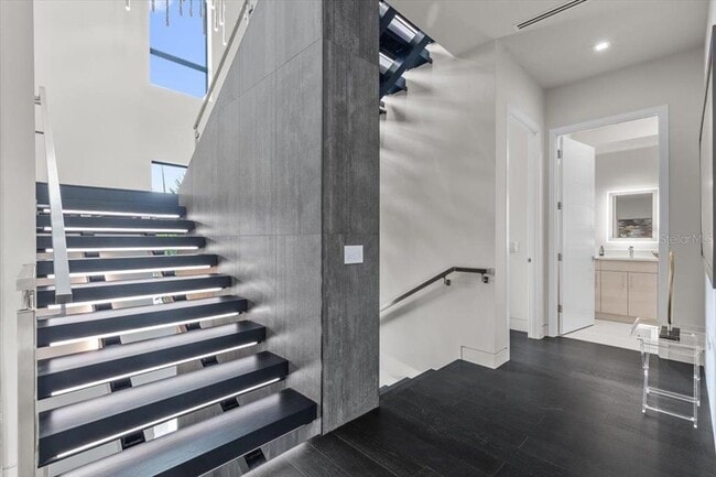 Building Photo - 5131 W Neptune Way
