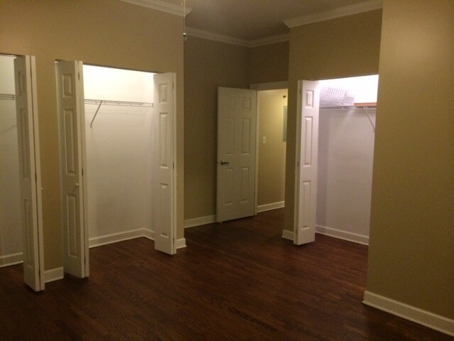 Main Bedroom 2 - 2128 N Hudson Ave