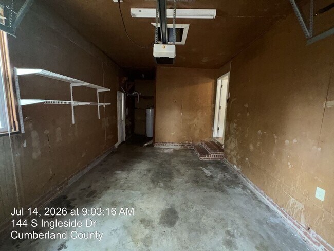 Building Photo - 144 S Ingleside Dr