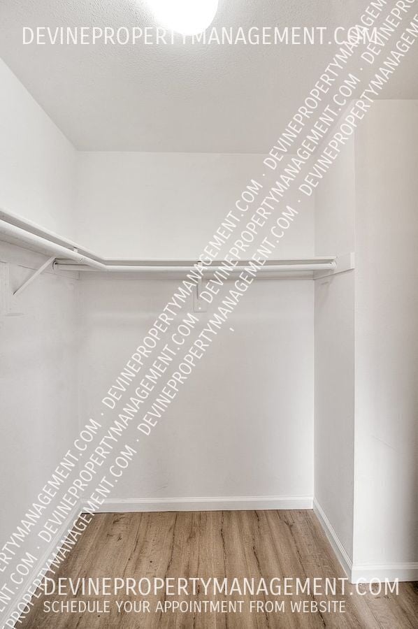 Building Photo - 902 California Privado