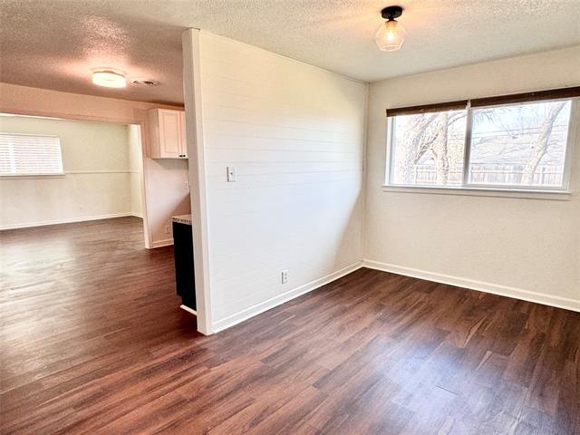 Building Photo - 7605 Deaver Dr