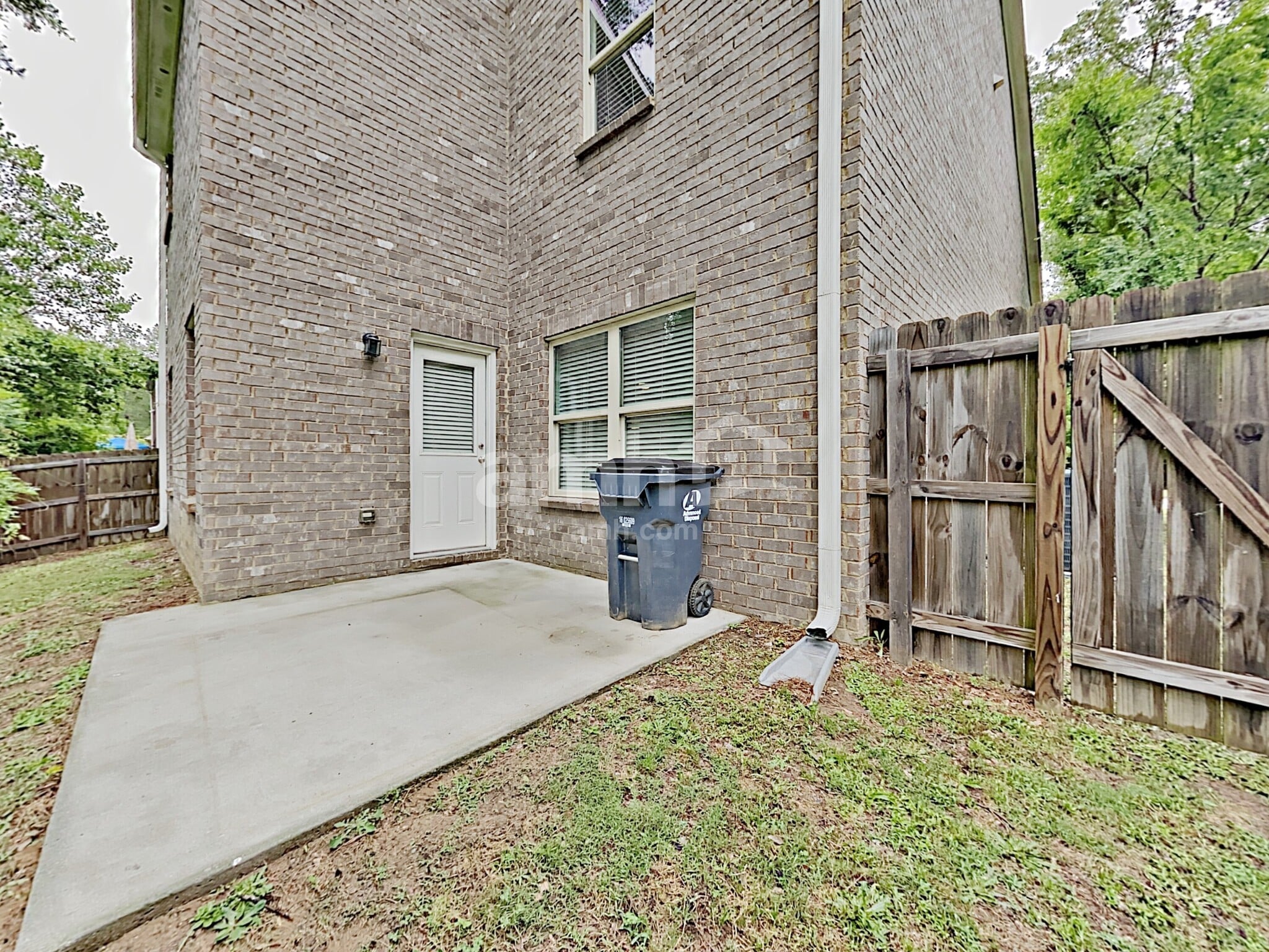 Building Photo - 2750 Freemont St