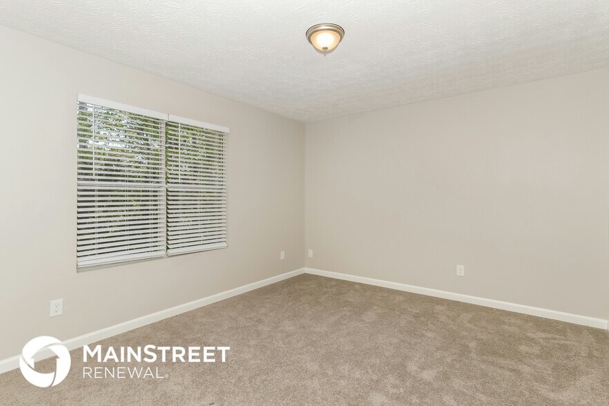 Building Photo - 5541 Panola Pl