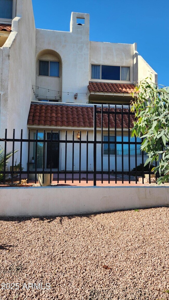 Building Photo - 4330 N 5th Ave