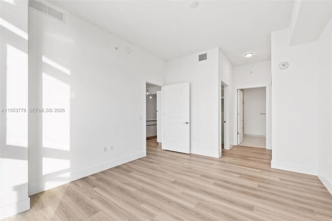 Building Photo - 101 Diplomat Pkwy