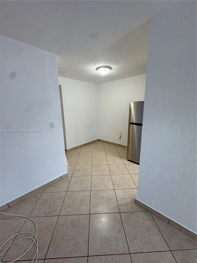 Building Photo - 1625 Dewey St