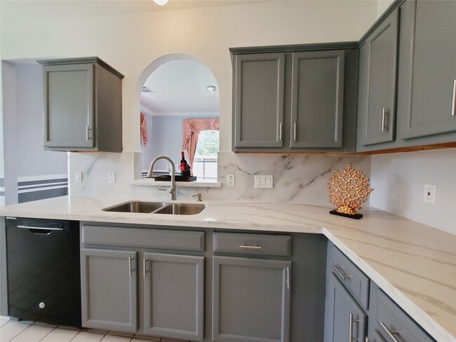 Building Photo - 21511 Westcliffe Falls Dr