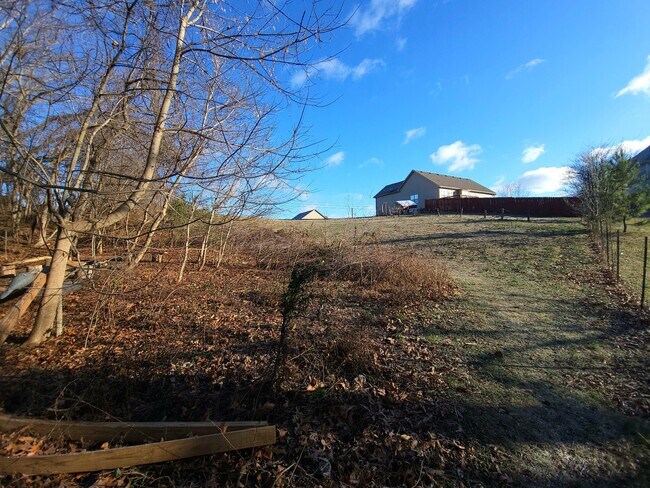 Building Photo - 961 Joey Dr