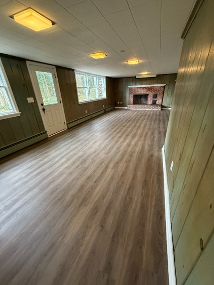 Building Photo - 98 Lynnhaven Dr