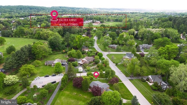 Building Photo - 1395 Varnum Dr