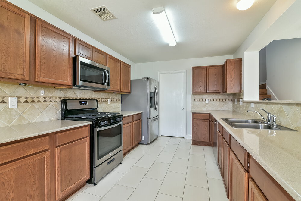 Building Photo - 18427 Westgate Pasture Ln