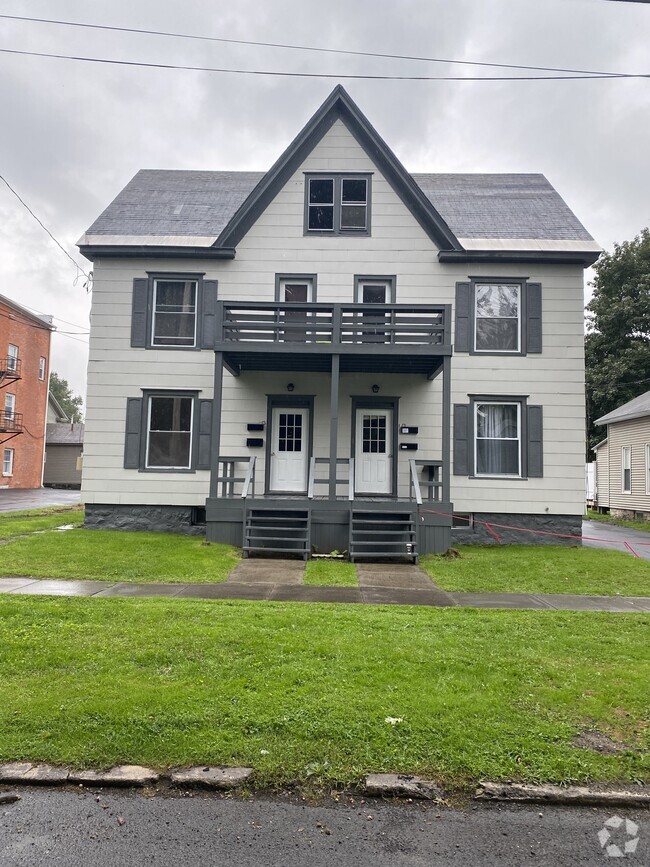Building Photo - 3 Westmoreland St