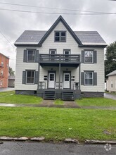 Building Photo - 3 Westmoreland St