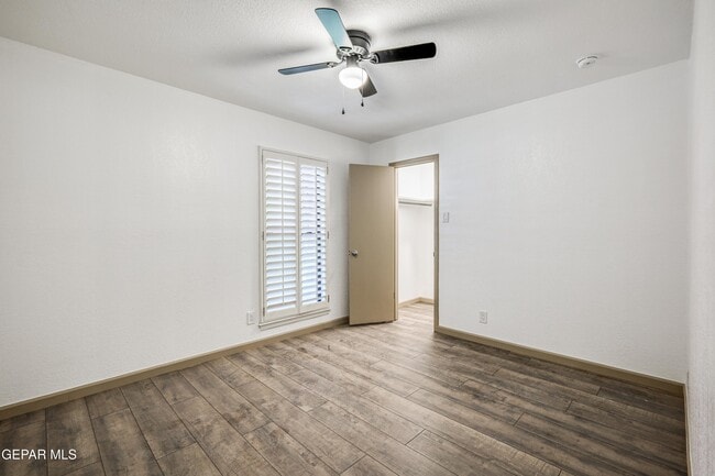 Building Photo - 4945 Vista Grande Cir