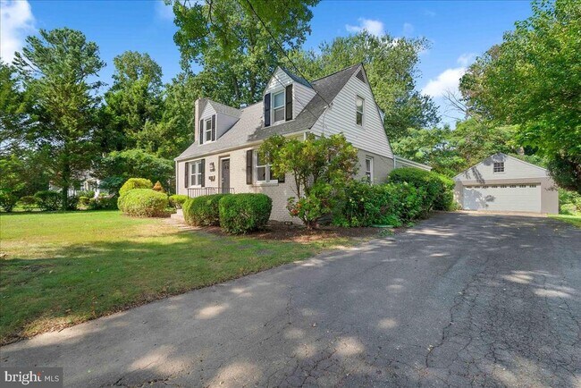 Primary Photo - 3318 Holloman Rd