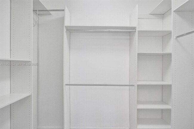 Building Photo - 1251 Hayes St