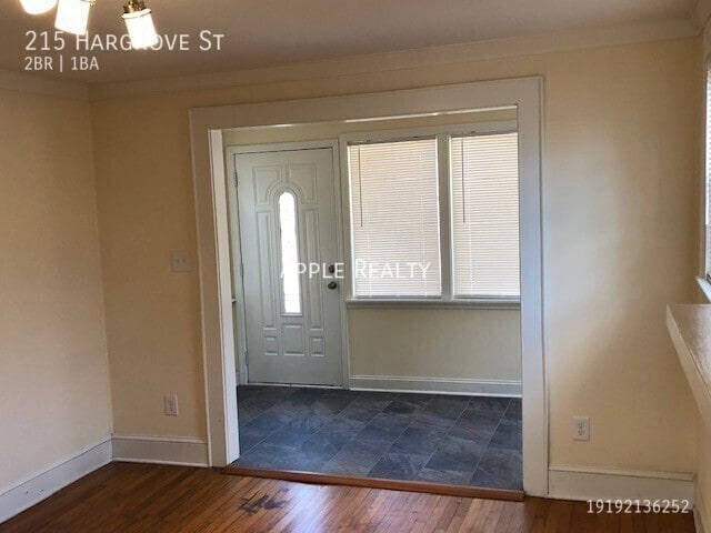 Building Photo - 215 Hargrove St