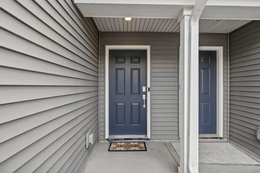 Building Photo - 20065 62nd Pl