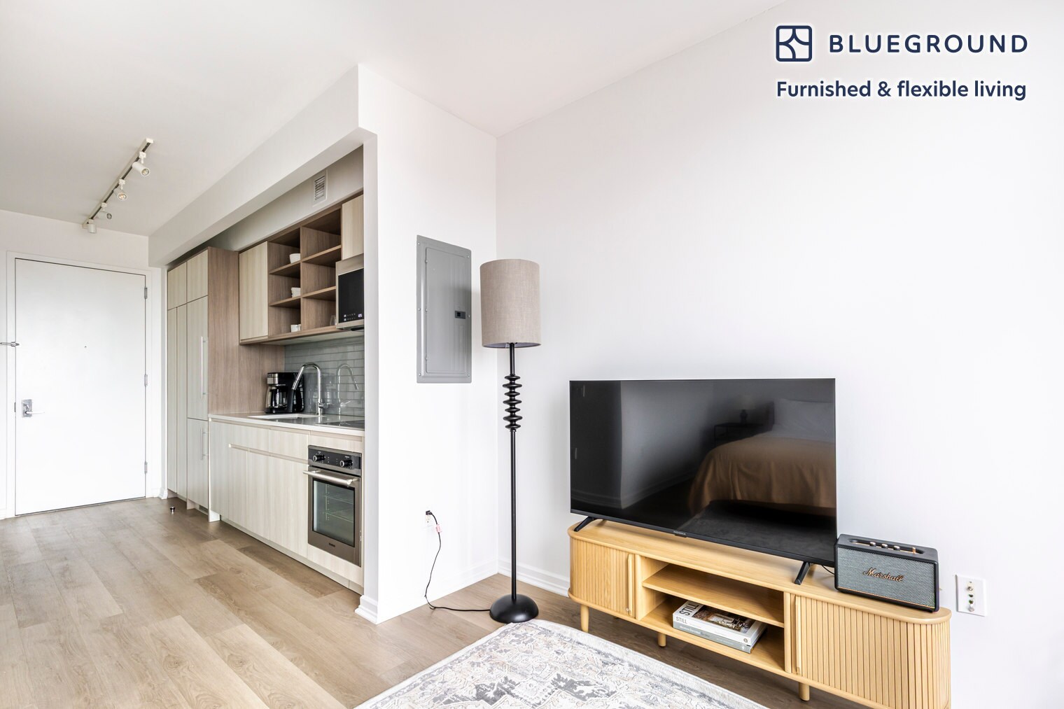 Building Photo - 275 S 5th St